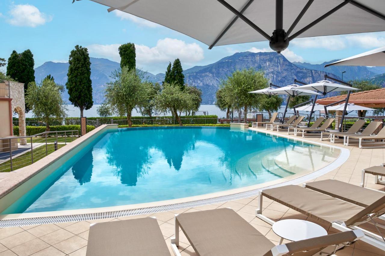 Atlantide Villaggio Albergo Brenzone sul Garda Esterno foto