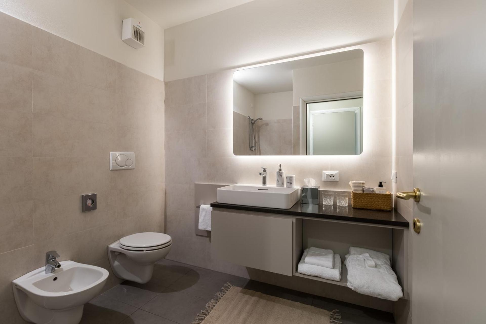 Atlantide Villaggio Albergo Brenzone sul Garda Esterno foto