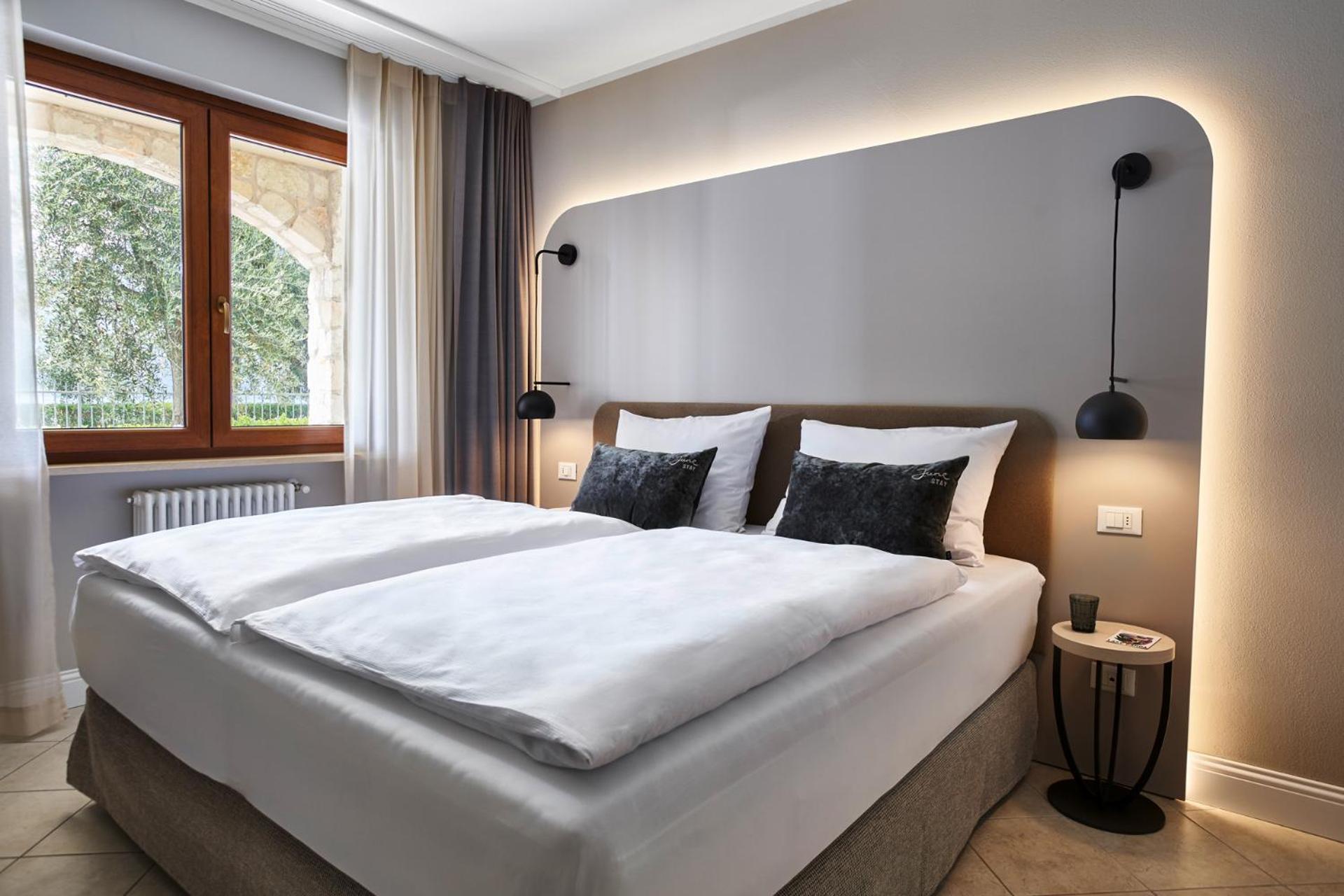 Atlantide Villaggio Albergo Brenzone sul Garda Esterno foto